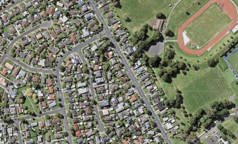 39B Cascades Road, Pakuranga Heights, Auckland - Carousel 1