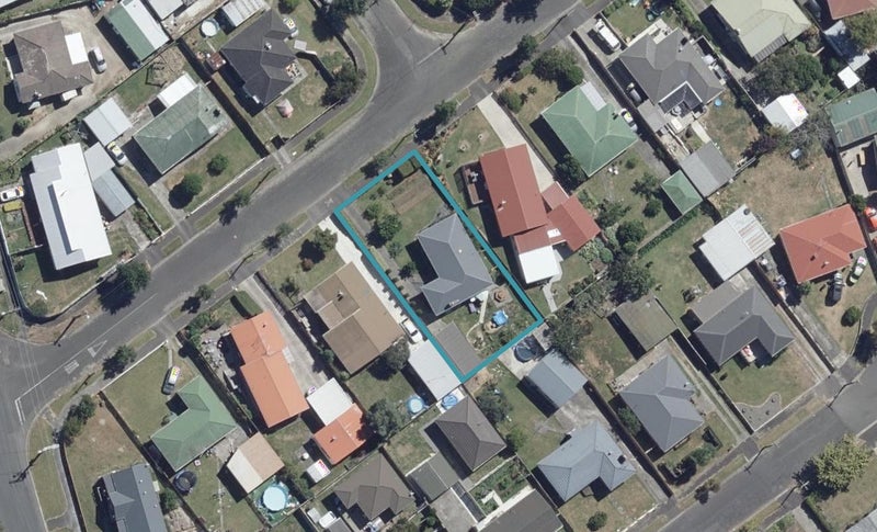 10 Minifie Avenue, Melville, Hamilton - Carousel 1