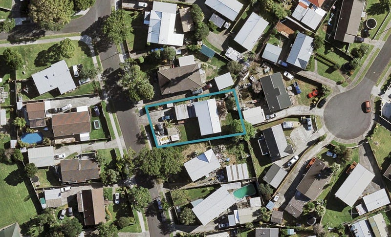12 Trounson Avenue, Clendon Park, Auckland - Carousel 1