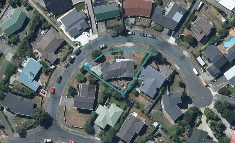 4 Doon Grove, Papakowhai, Porirua - Carousel 1