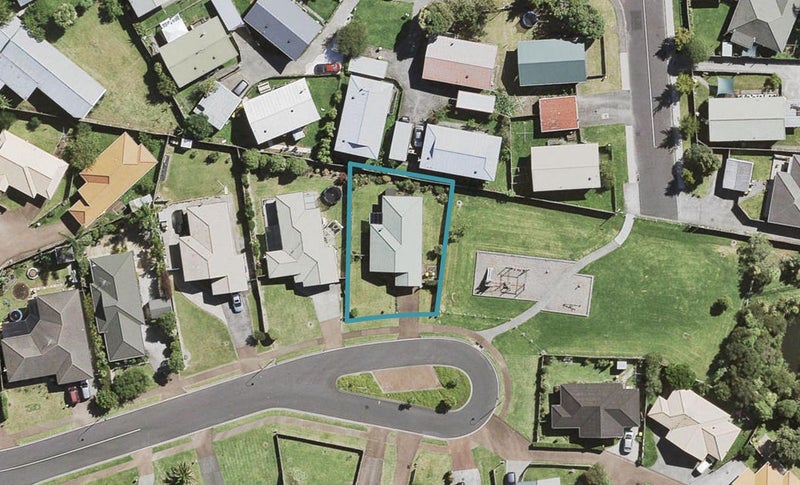 34 Martin Jugum Lane, Ranui, Auckland - Carousel 1
