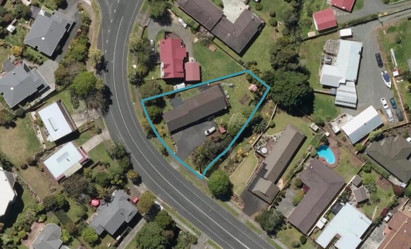 102 Fairway Drive, Kamo, Whangarei - Carousel 1