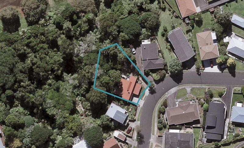 10 Fairfax Terrace, Frankleigh Park, New Plymouth - Carousel 1