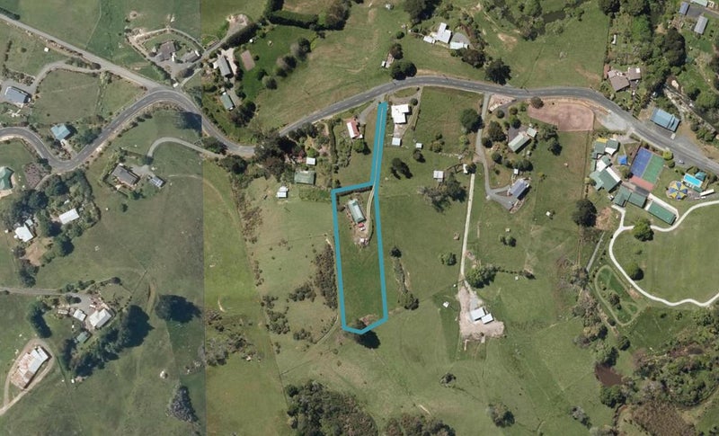 35 Valley View Road, Whangarei - Carousel 1