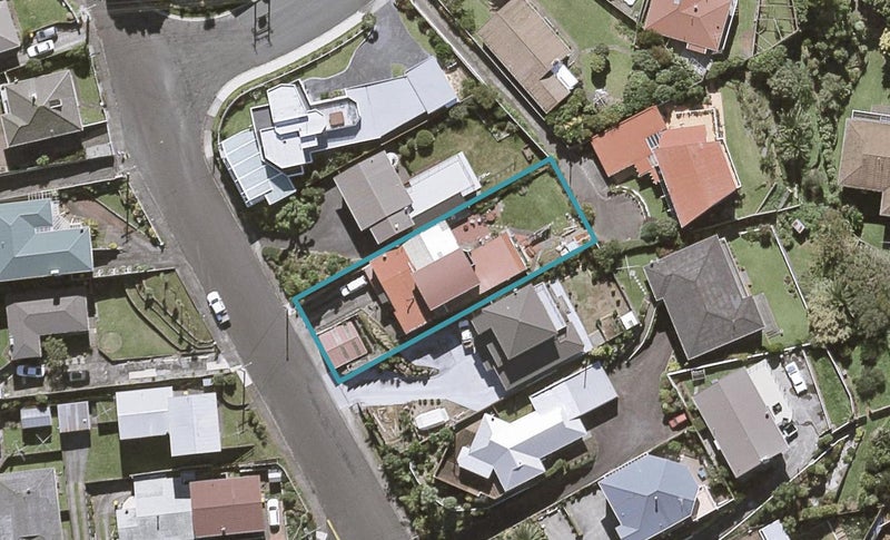 12 Scott Street, Moturoa, New Plymouth - Carousel 1