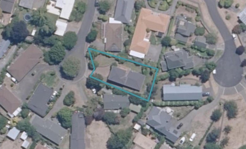 3 Kathleen Place, Rainbow Point, Taupo - Carousel 1