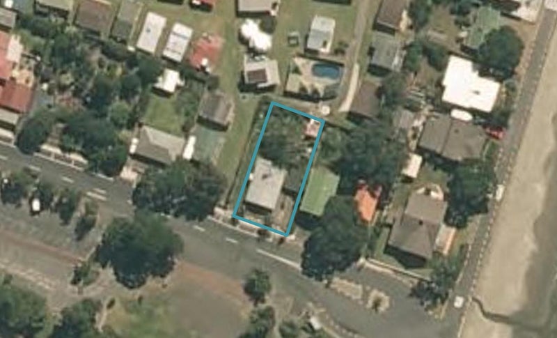 52 Waiwera Road, Waiwera, Orewa - Carousel 1