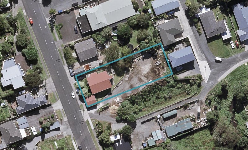 13 Lawry Street, Moturoa, New Plymouth - Carousel 1