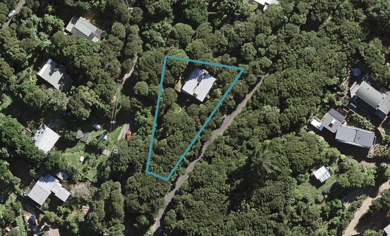 29 Fairview Crescent, Omiha, Waiheke Island - Carousel 1