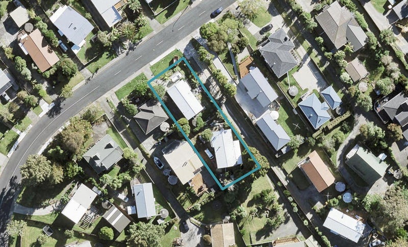 38A Brian Crescent, Stanmore Bay, Whangaparaoa - Carousel 1