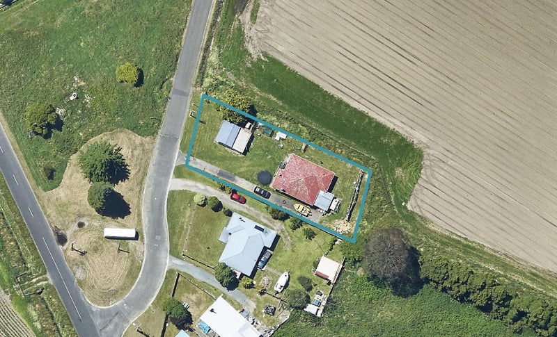 6 Hinemoa Point Road, Owhata, Rotorua - Carousel 1
