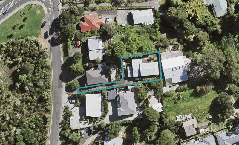 2/11 Rangeview Road, Sunnyvale, Auckland - Carousel 1