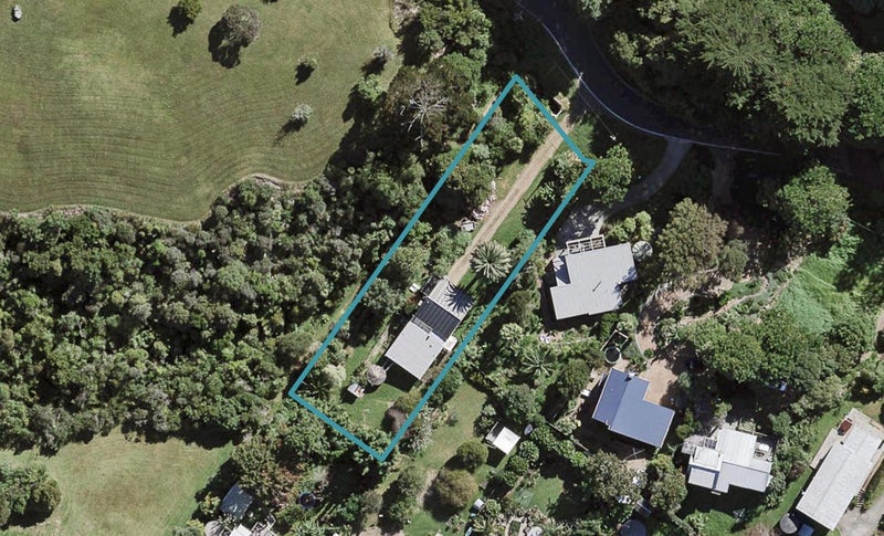 1 Kuaka Road, Oneroa, Waiheke Island - Carousel 1