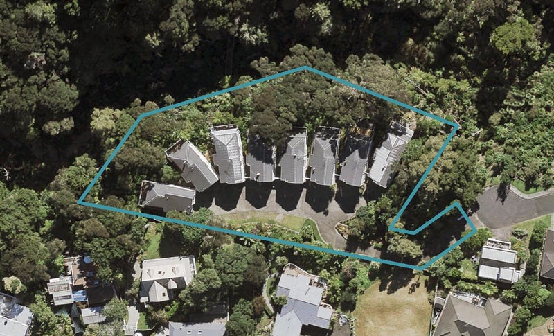 8/12 Herons Way, Northcote, Auckland - Carousel 1
