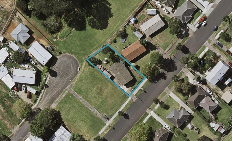 42 Gilbert Road, Otara, Auckland - Carousel 1