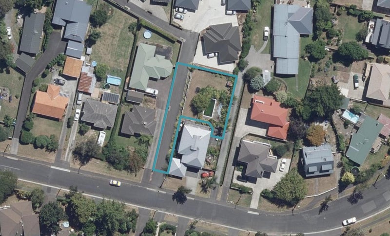 9A Kakanui Avenue, Hillcrest, Hamilton - Carousel 1