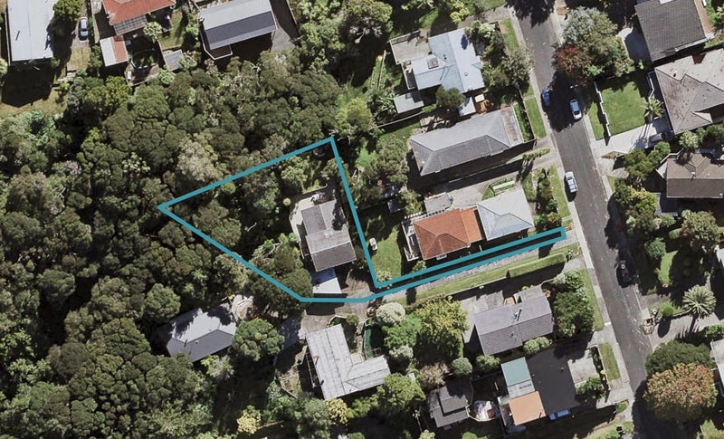 11 Brunton Place, Glenfield, Auckland - Carousel 1