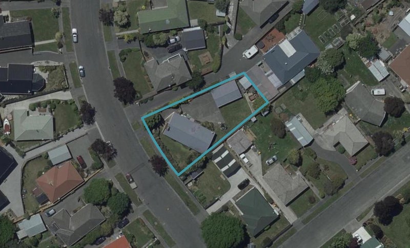 117 Warren Crescent, Hillmorton, Christchurch - Carousel 1