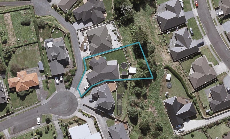 14 Lemont Place, Westown, New Plymouth - Carousel 1