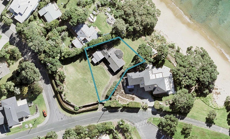 20 Cooper Road, Stanmore Bay, Whangaparaoa - Carousel 1