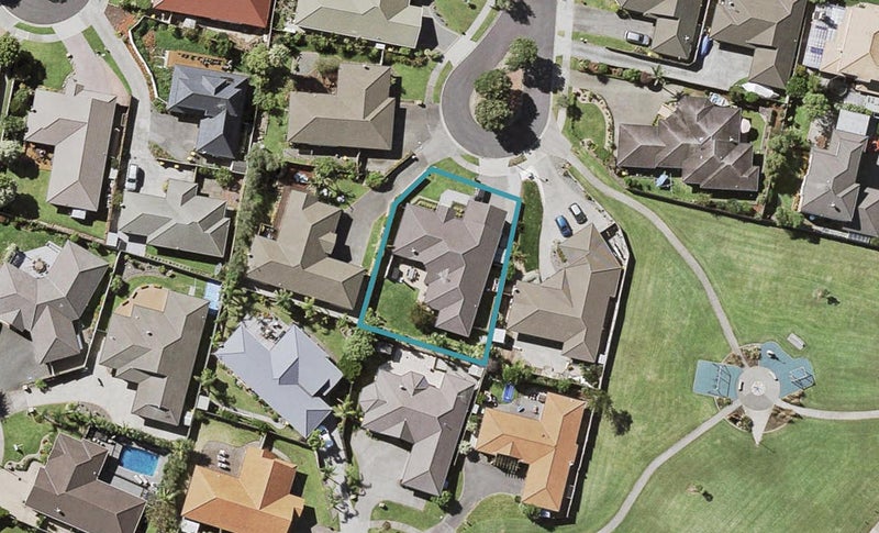 25 Monivea Place, East Tamaki Heights, Auckland - Carousel 1