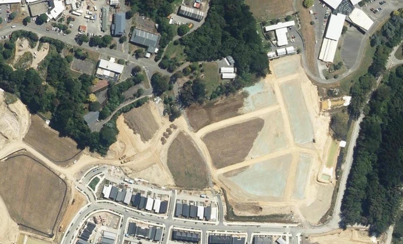 5 Piwakawaka Road, Kenepuru, Porirua - Carousel 1