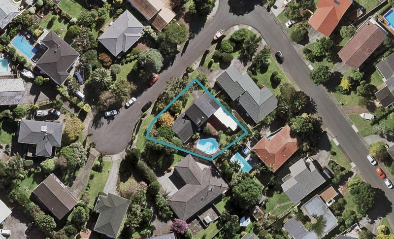 3 Kerrymaria Place, Hillcrest, Auckland - Carousel 1
