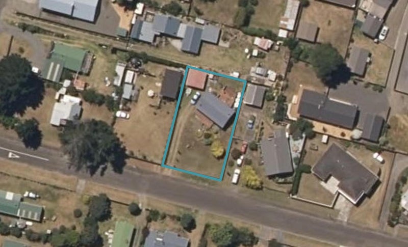 6 Ramona Avenue, Waitārere Beach, Levin - Carousel 1