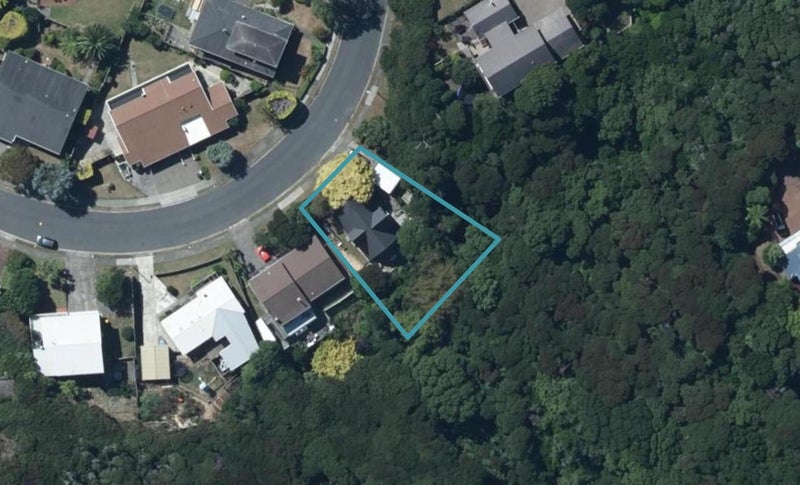 22 Kinloch Place, Papakowhai, Porirua - Carousel 1