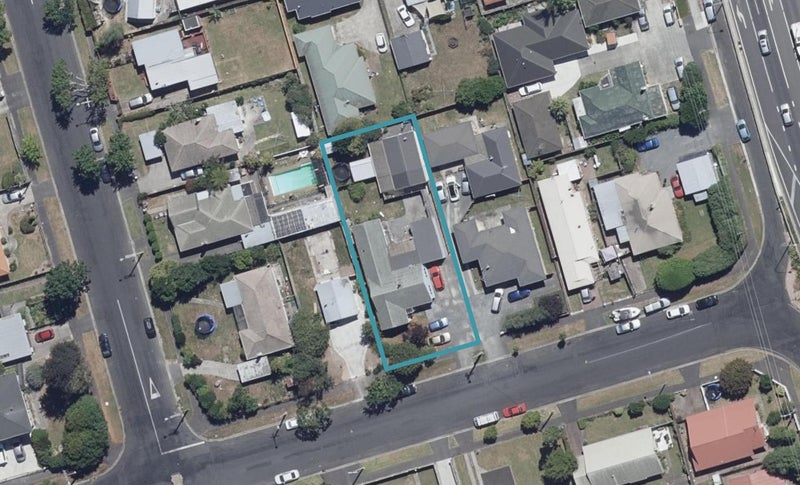 109 Cook Street, Hamilton East, Hamilton - Carousel 1
