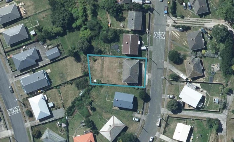 20 Durham Street, Cannons Creek, Porirua - Carousel 1