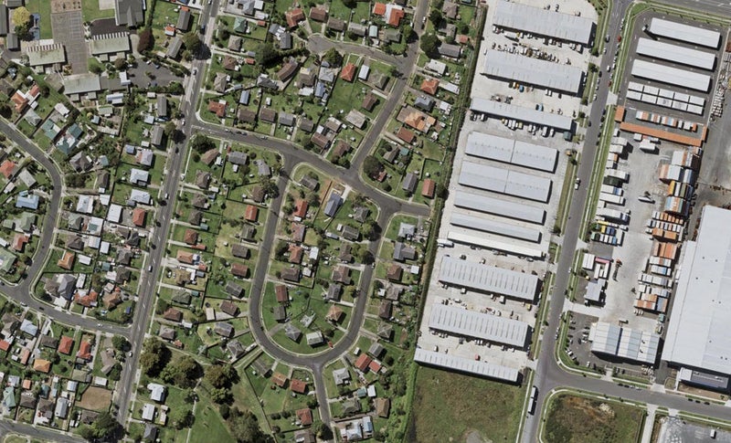 30 Featherston Crescent, Otara, Auckland - Carousel 1