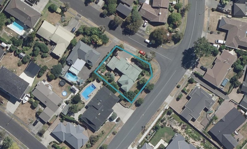 1 Cattanach Street, St Andrews, Hamilton - Carousel 1