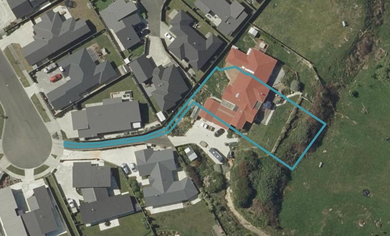 9A Morocco Terrace, Kelvin Grove, Palmerston North - Carousel 1