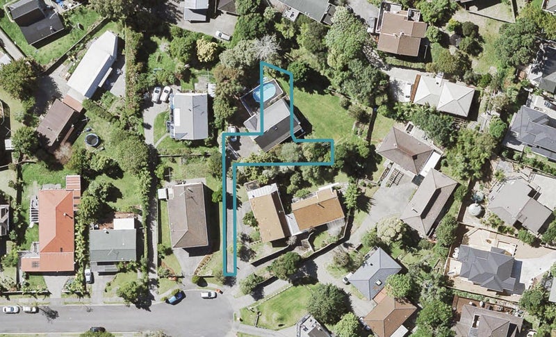 11B Dianthus Place, Browns Bay, Auckland - Carousel 1