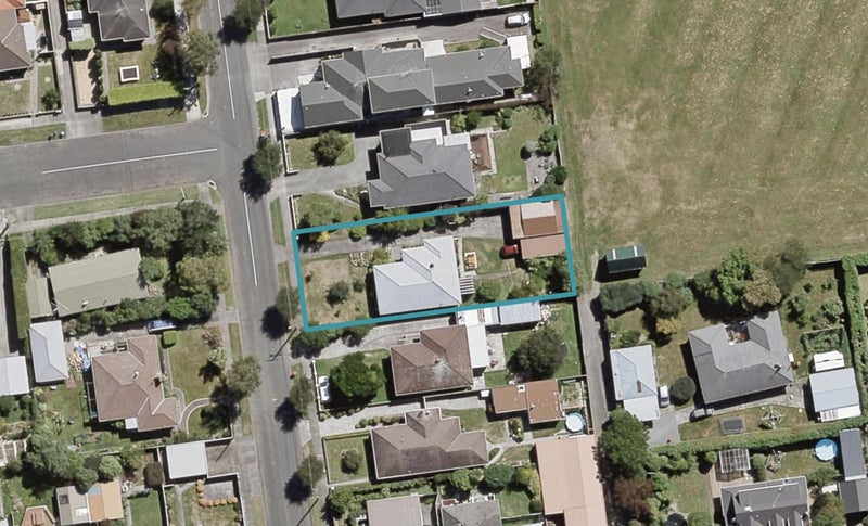 6 Whitley Avenue, Ebdentown, Upper Hutt - Carousel 1