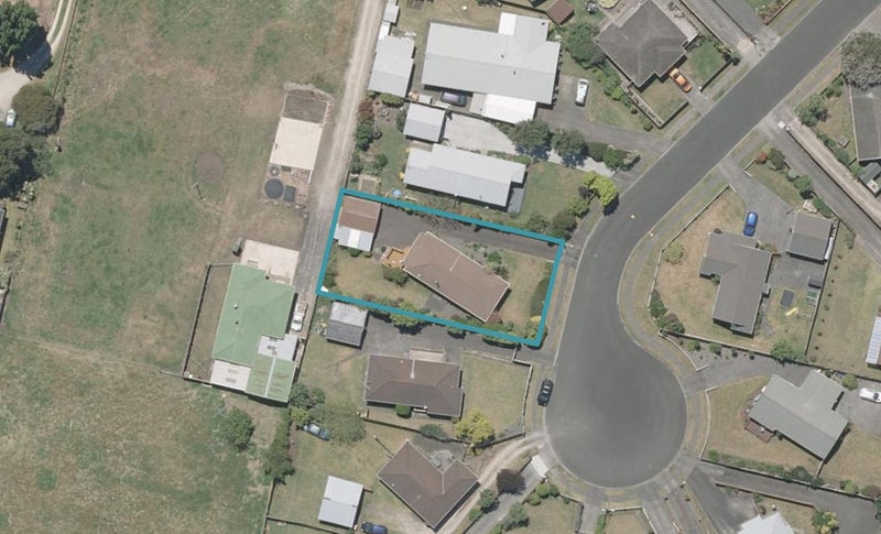 12 Sheffield Place, Springvale, Whanganui - Carousel 1