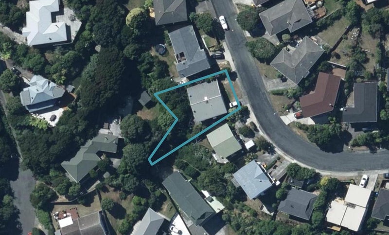 2/32 Truro Road, Camborne, Porirua - Carousel 1