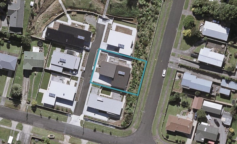 4 John Mana Way, Marfell, New Plymouth - Carousel 1