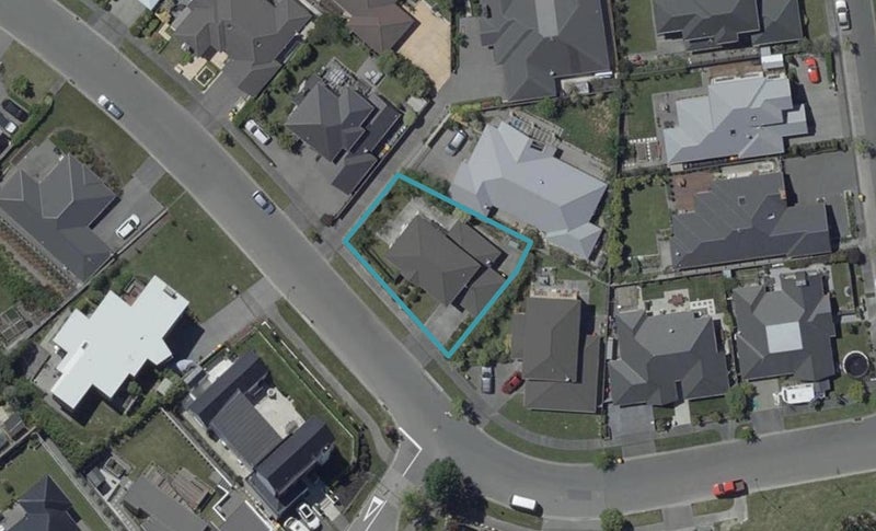 41 Pentonville Close, Westmorland, Christchurch - Carousel 1