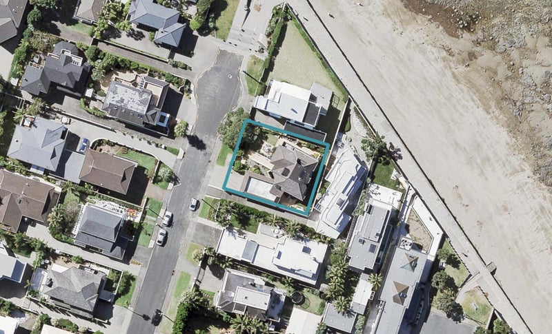37 Ocean View Road, Milford, Auckland - Carousel 1