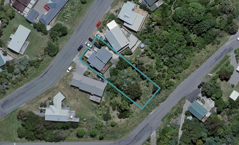 14 Guthrie Crescent, Castlepoint, Tīnui - Carousel 1