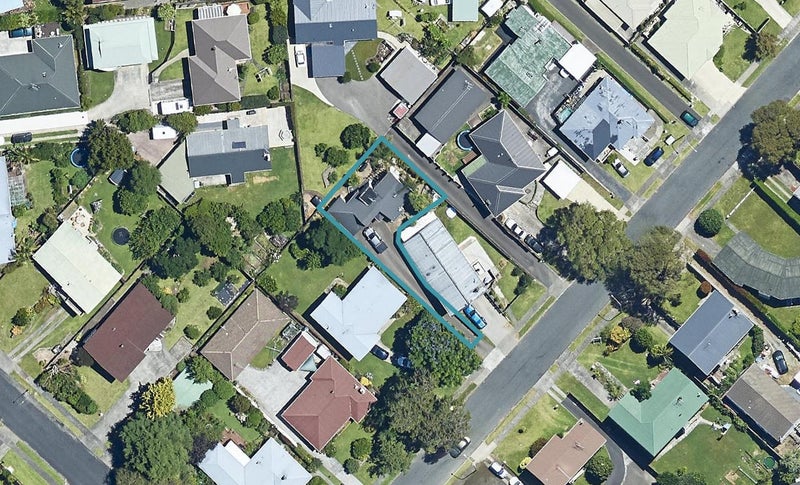 17B Regent Street, Brookfield, Tauranga - Carousel 1