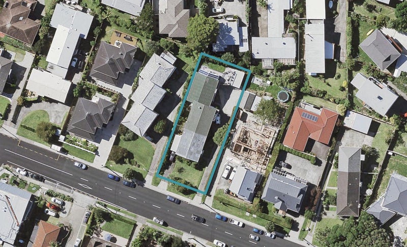 2/45 East Coast Road, Milford, Auckland - Carousel 1