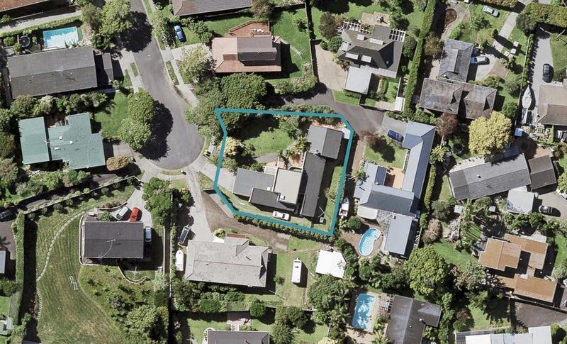 22 Sarah Place, Farm Cove, Auckland - Carousel 1
