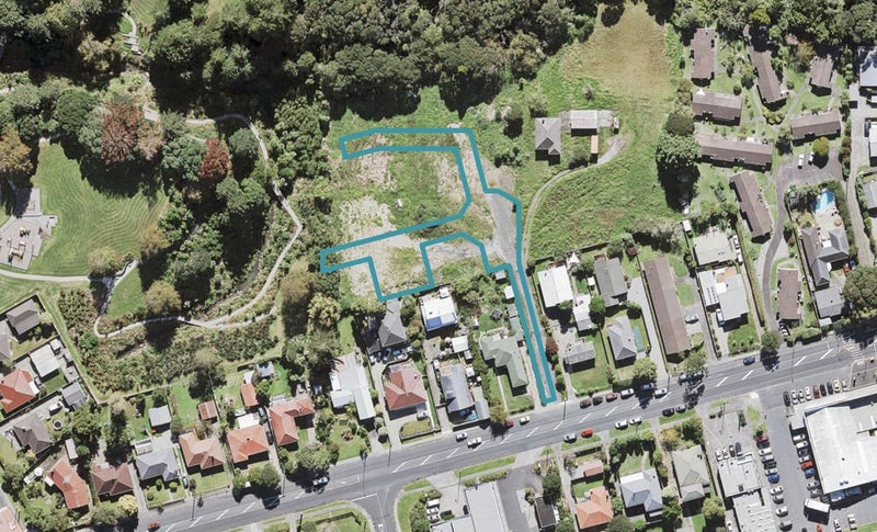 8 Hava Place, Green Bay, Auckland - Carousel 1