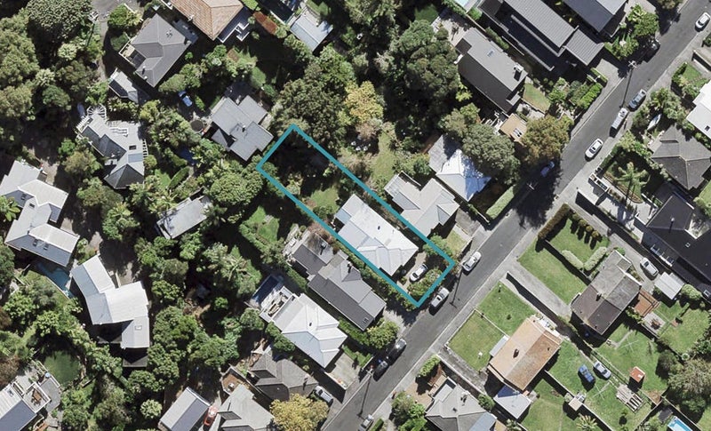 12 Livingstone Street, Westmere, Auckland - Carousel 1