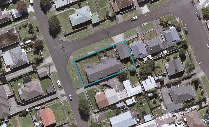 39 Doone Street, Lynmouth, New Plymouth - Carousel 1