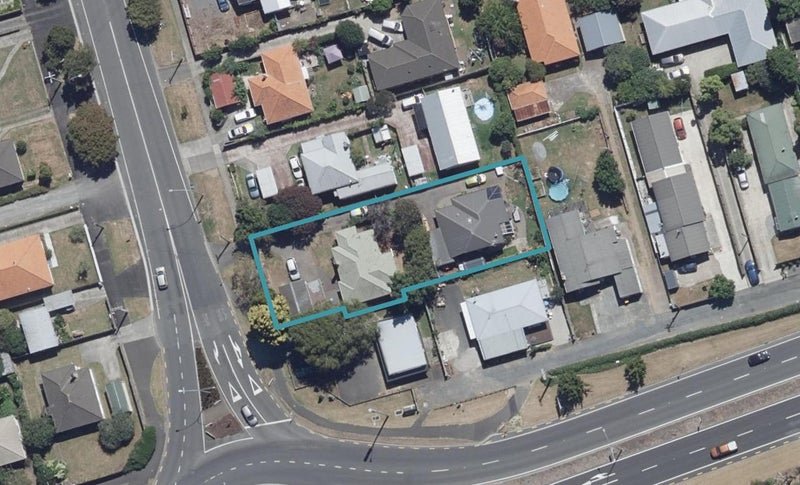 4 Galloway Street, Hamilton East, Hamilton - Carousel 1