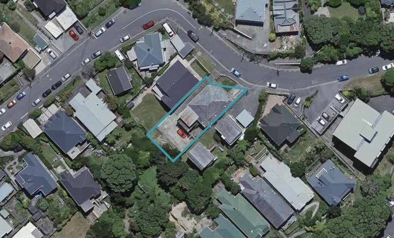 13 Konini Road, Hataitai, Wellington - Carousel 1